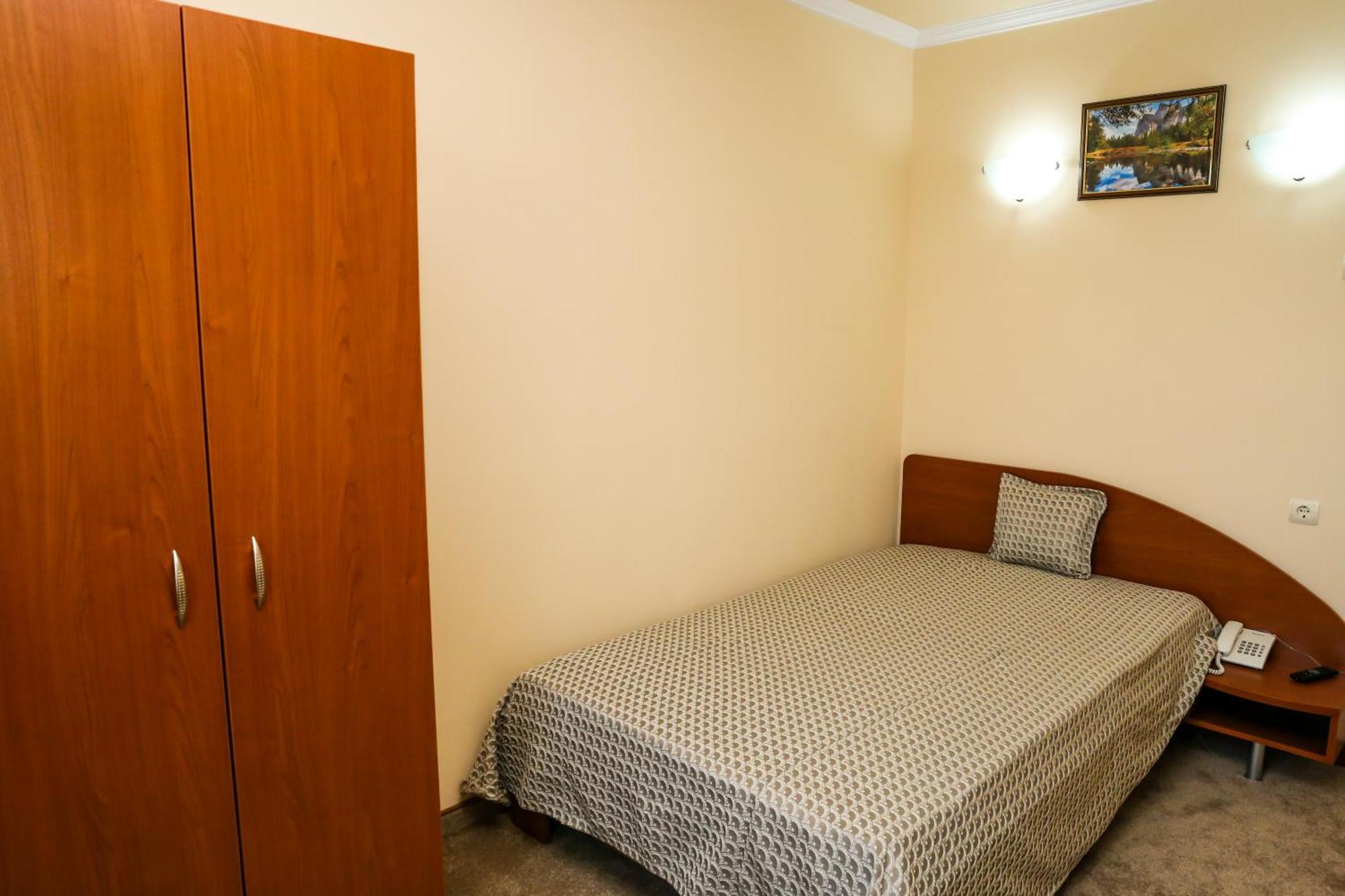 Hotel Bulgaria Kŭrdzhali Quarto foto